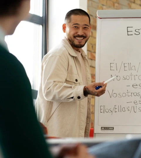 English or French Course Master Live 70/30 Fixed Schedule